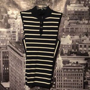 Mock neck sleeveless sweater